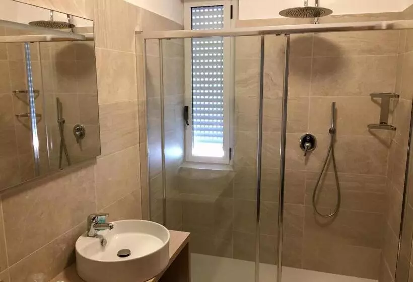 Отель Capo Reamol