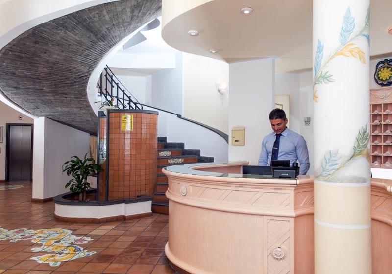 בית מלון כפרי Club Due Torri