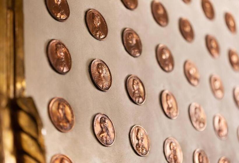 هتل Grand Universe Lucca, Autograph Collection