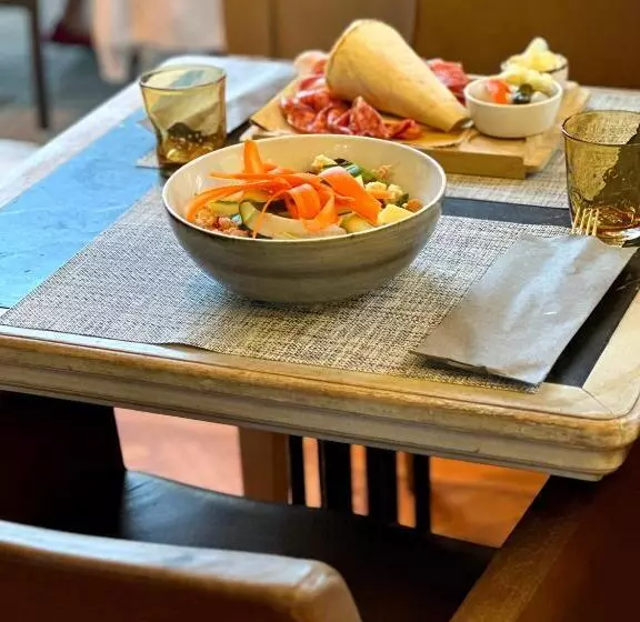 هتل Grande Italia