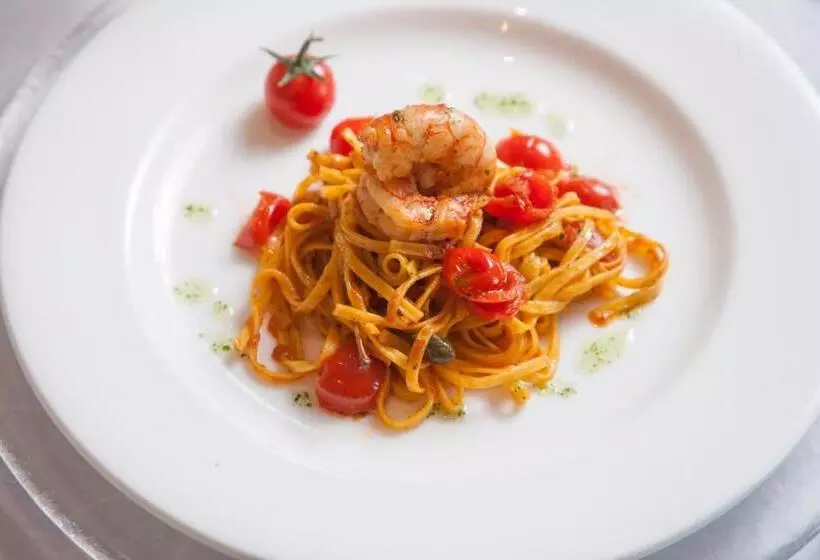 هتل Grande Italia