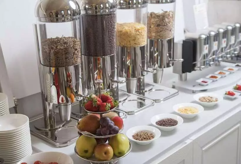 هتل Grande Italia