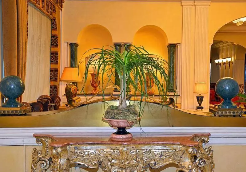 Hellenia Yachting Hotel & Spa