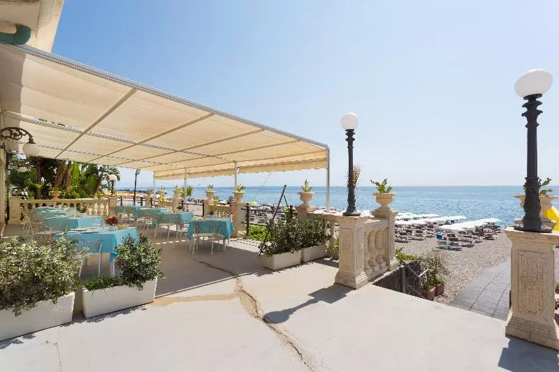 Hellenia Yachting Hotel & Spa