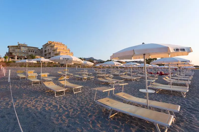 Hellenia Yachting Hotel & Spa