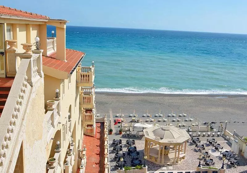 Hellenia Yachting Hotel & Spa