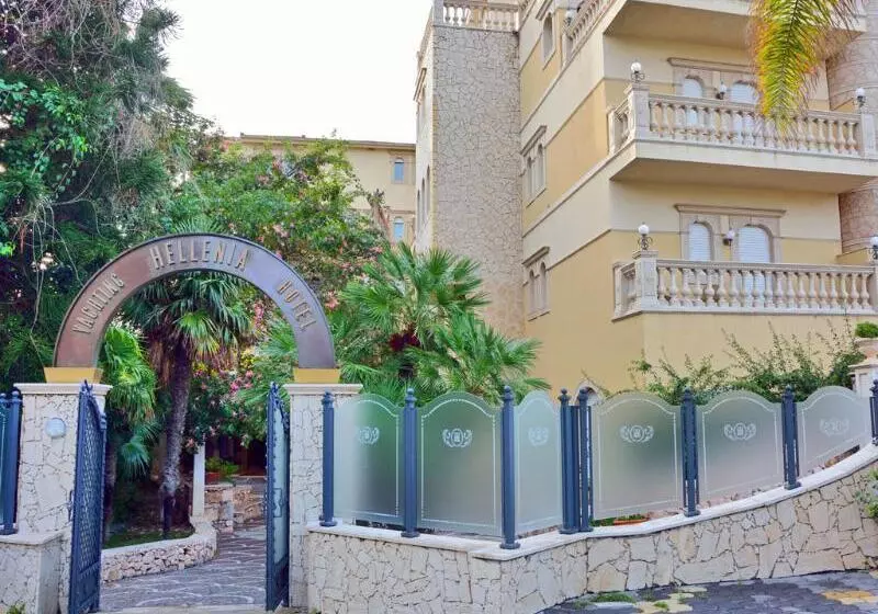 Hellenia Yachting Hotel & Spa