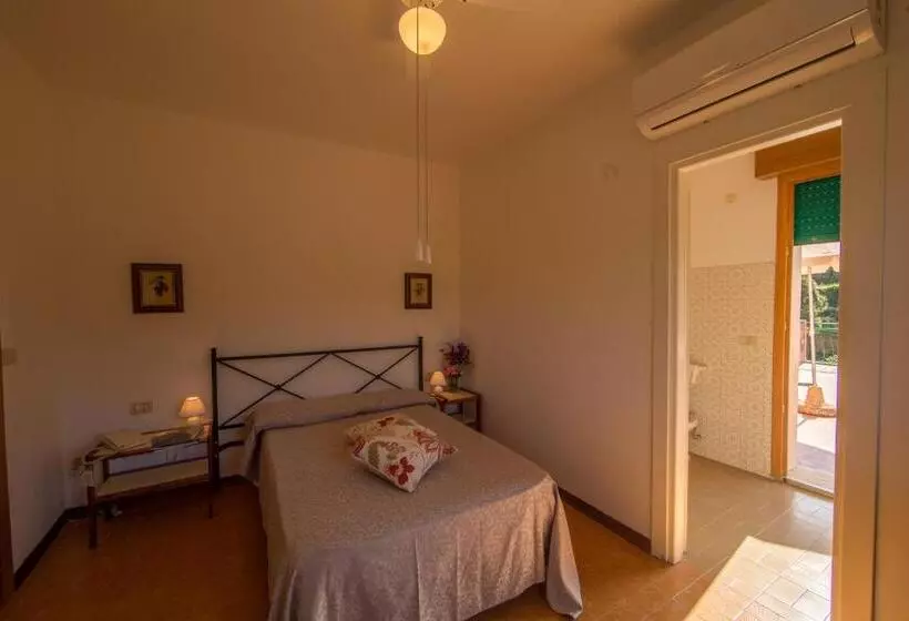 בית מלון כפרי La Feluca