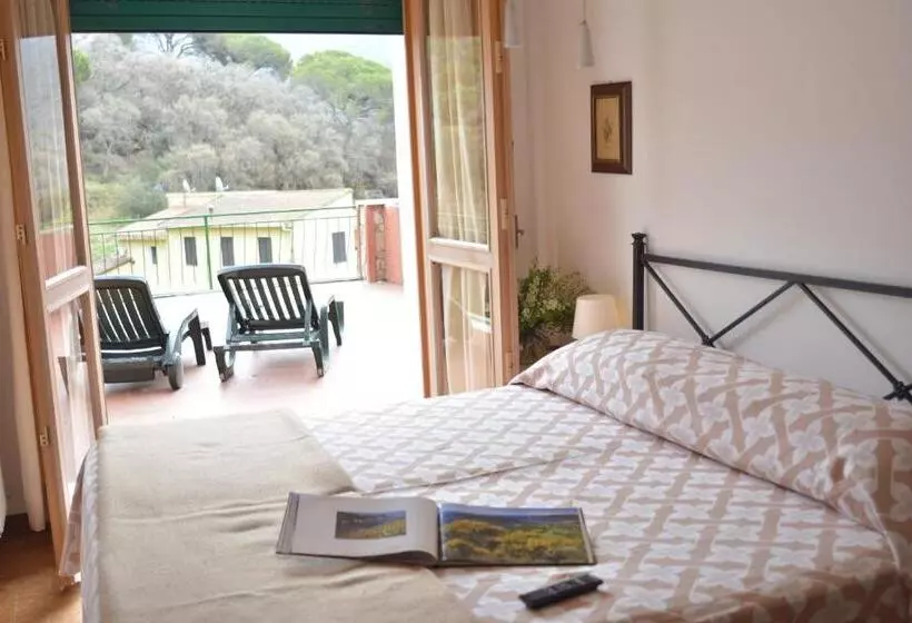 בית מלון כפרי La Feluca