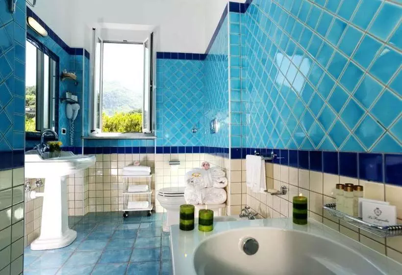 בית מלון כפרי La Reginella Resort & Spa