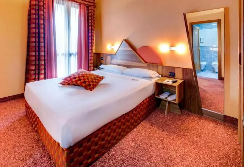 La Villa   Sure Hotel Collection By Best Western