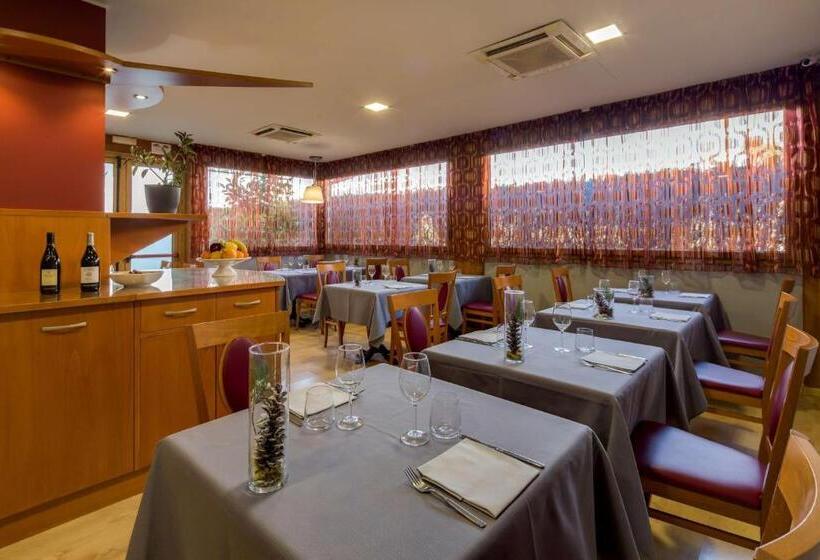 La Villa   Sure Hotel Collection By Best Western