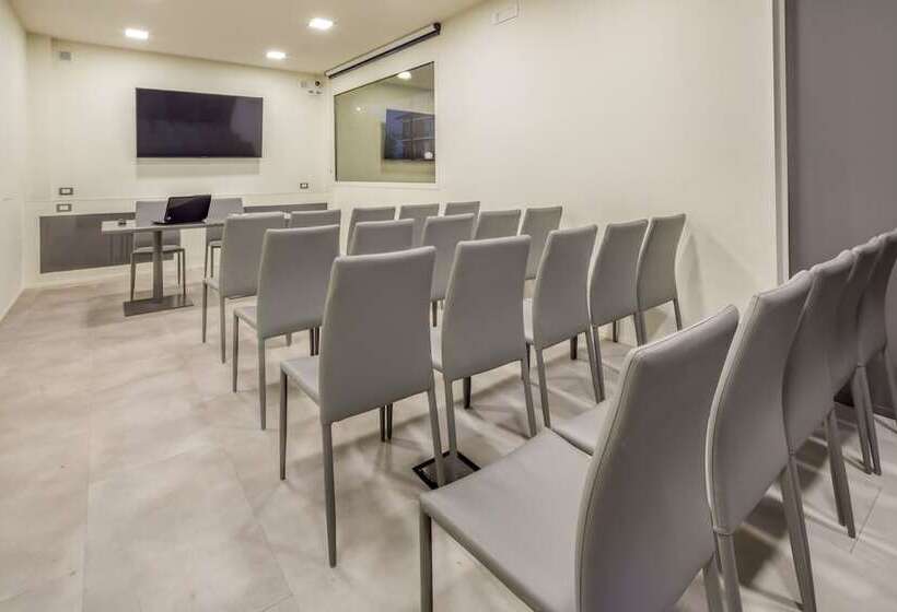 La Villa   Sure Hotel Collection By Best Western