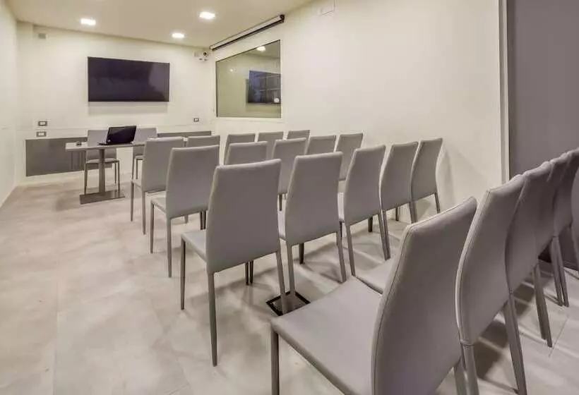 La Villa   Sure Hotel Collection By Best Western