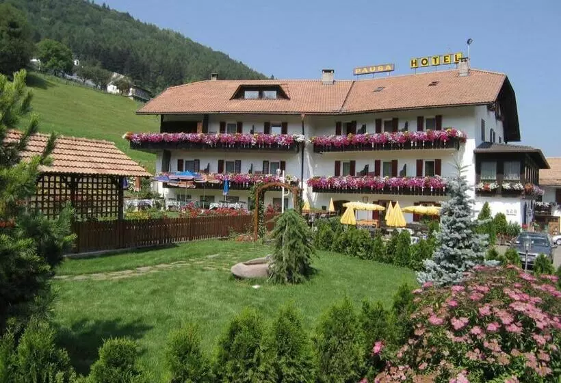 ホテル Pausa