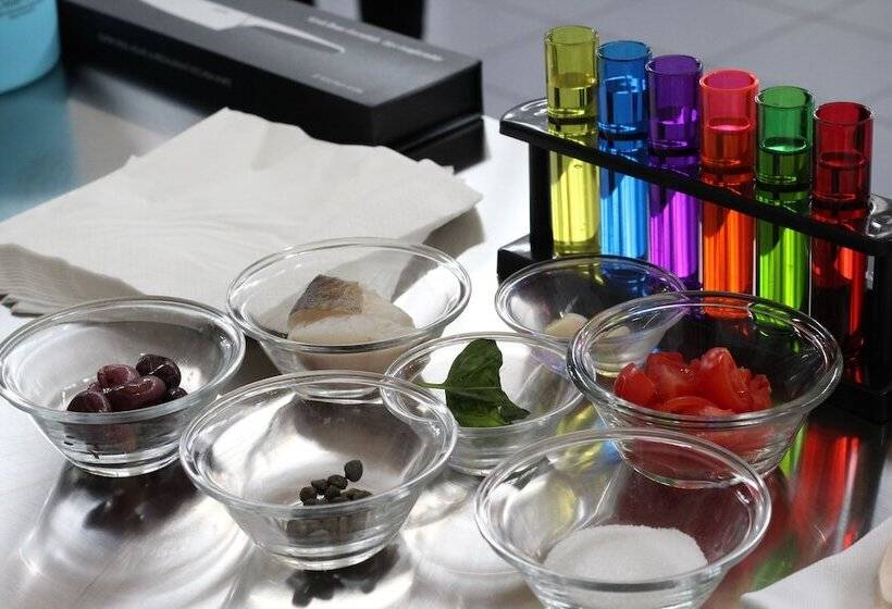 هتل Puntaquattroventi