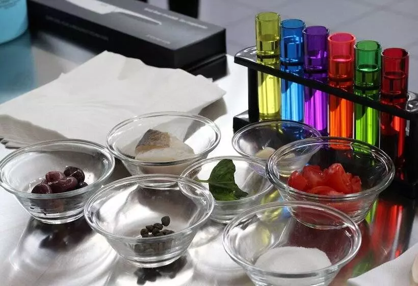 ホテル Puntaquattroventi