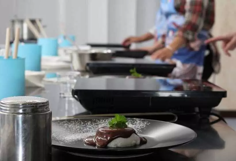 ホテル Puntaquattroventi