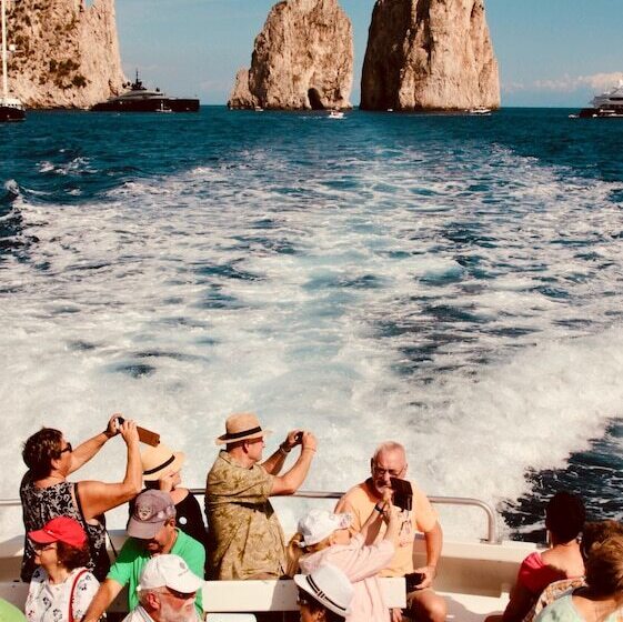 هتل Puntaquattroventi