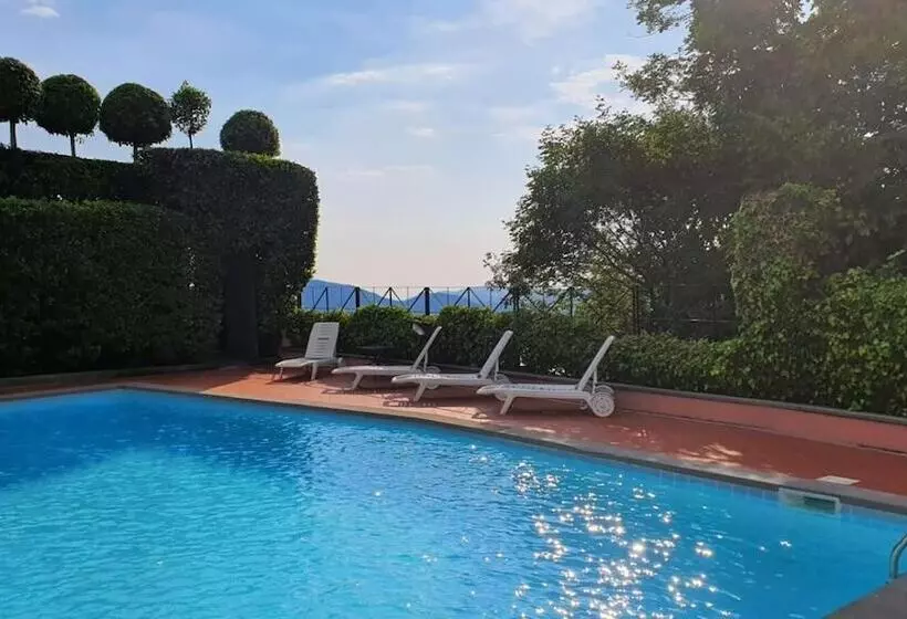 ホテル Relais I Due Roccoli