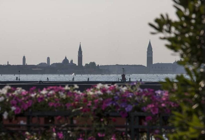 בית מלון כפרי Riviera Venezia Lido