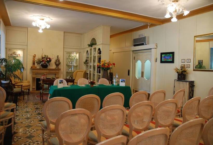 בית מלון כפרי Riviera Venezia Lido