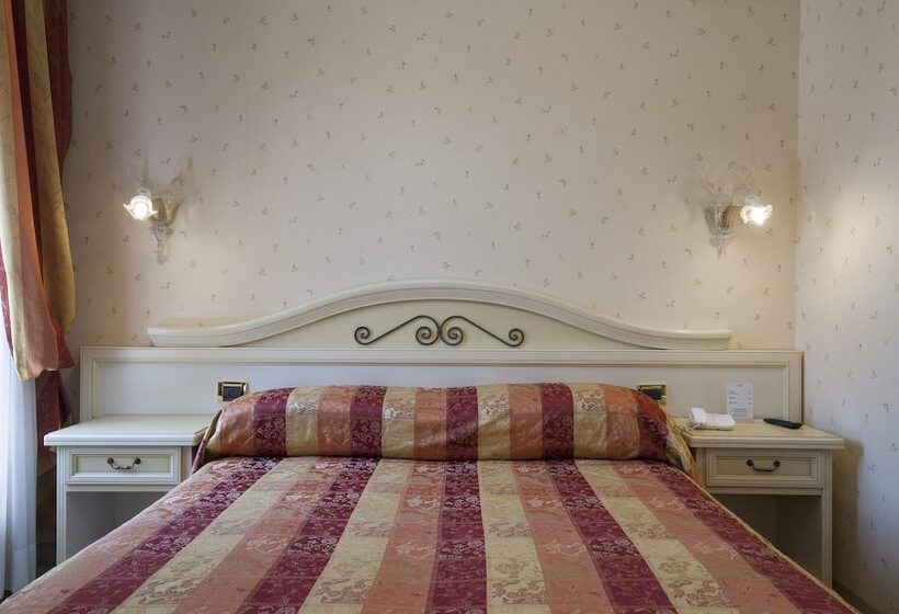 בית מלון כפרי Riviera Venezia Lido