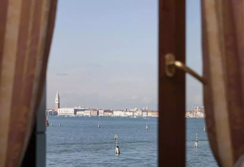 ホテル Riviera Venezia Lido