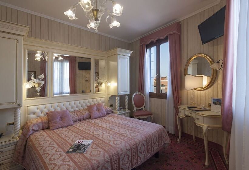 בית מלון כפרי Riviera Venezia Lido