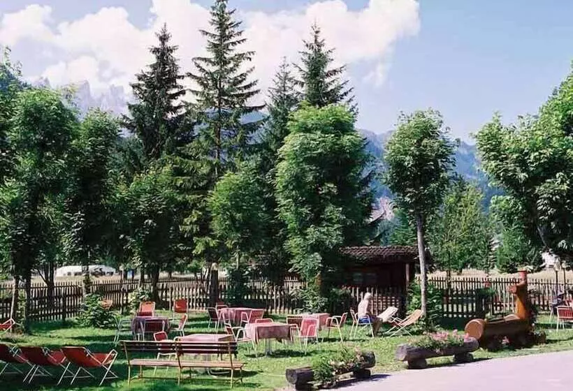 ホテル Stella Alpina