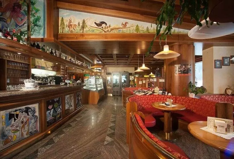 ホテル Stella Alpina