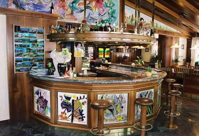 ホテル Stella Alpina