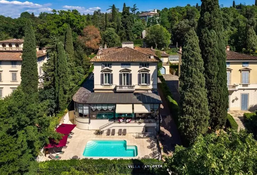 هتل Villa Carlotta