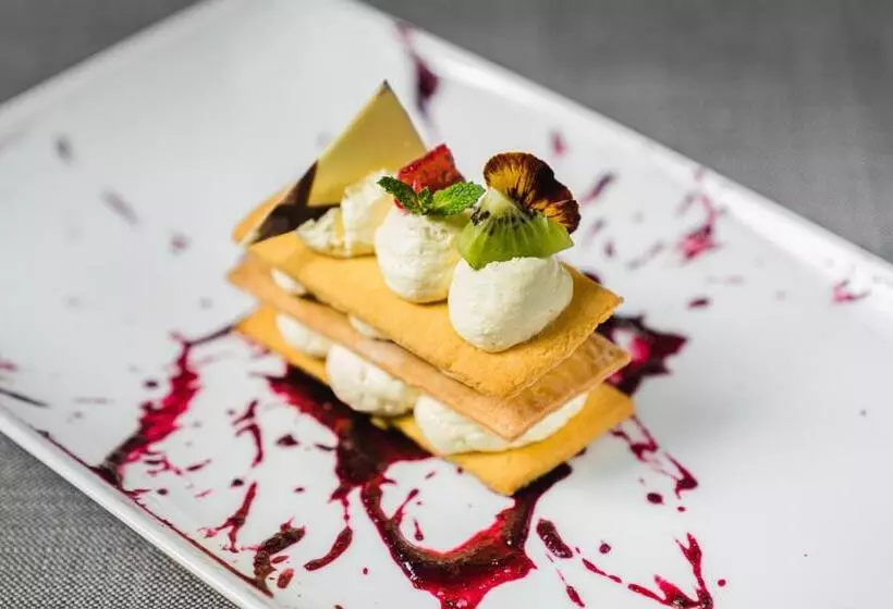 Lhp Hotel River & Spa