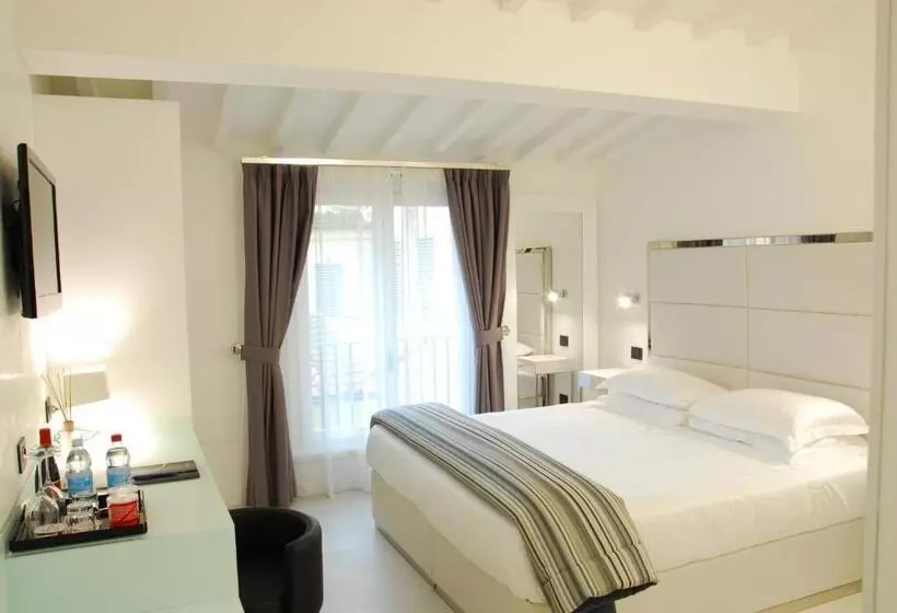 Lhp Hotel River & Spa