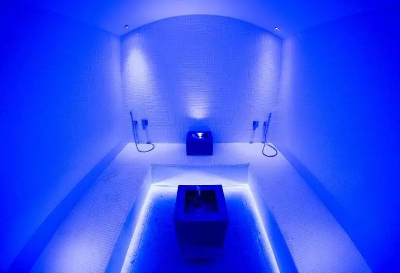 Lhp Hotel River & Spa