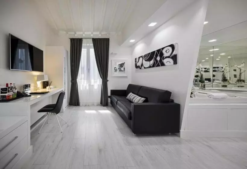 Lhp Hotel River & Spa