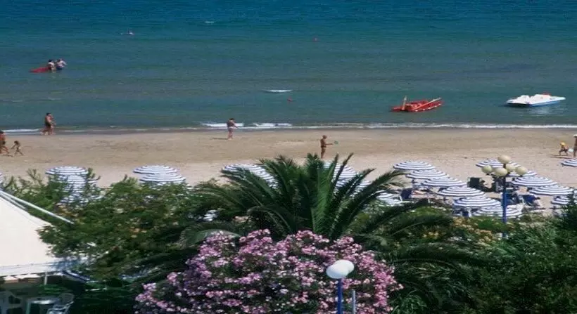 호텔 Baia Santa Barbara