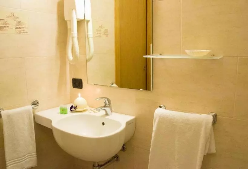 ホテル Lo Scoiattolo Piedmont Bike