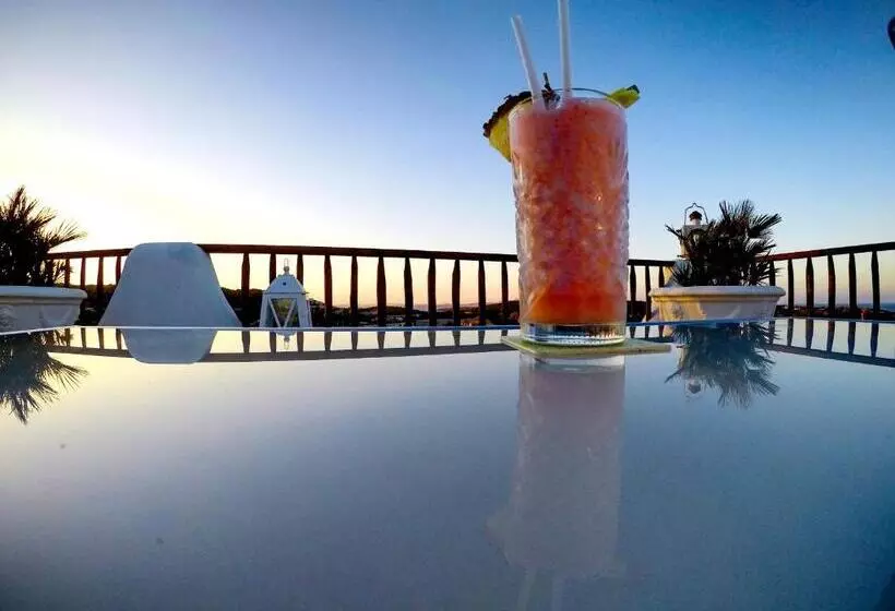 هتل Luci Di La Muntagna