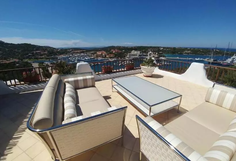 هتل Luci Di La Muntagna