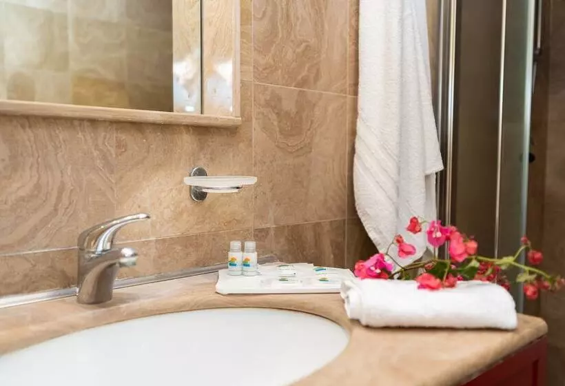 Отель Santa Lucia