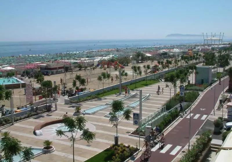 هتل Vienna Touring