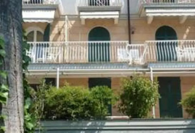 Резиденция Savoia Apartments