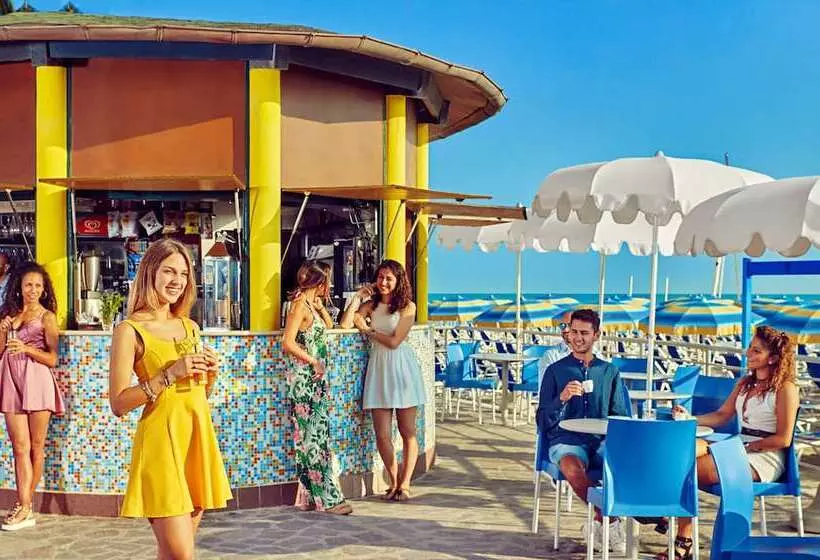 Hotelli Serena Majestic