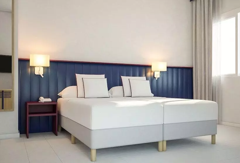 Hotelli Serena Majestic