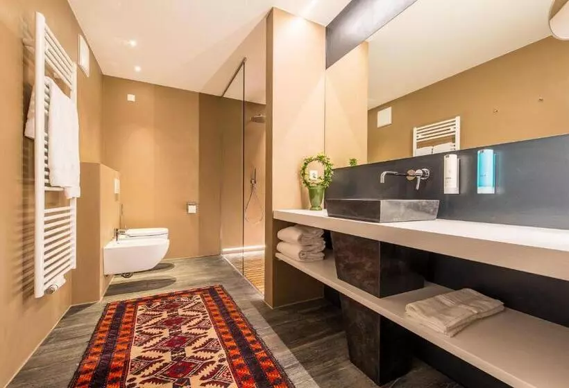 בית מלון כפרי Adler Suite & Stube