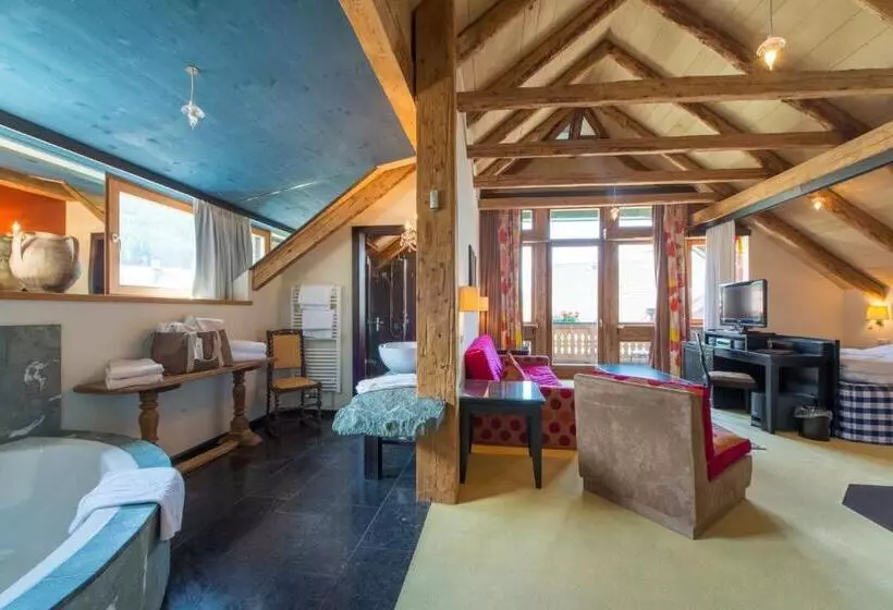 בית מלון כפרי Adler Suite & Stube