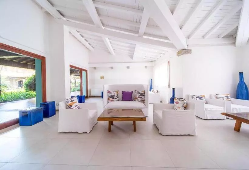 Отель Due Lune Puntaldia Resort & Golf