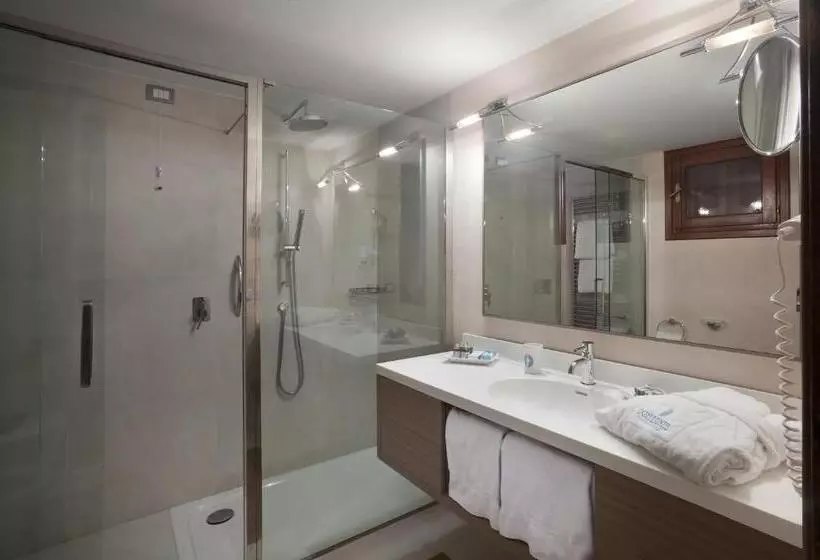 Отель Due Lune Puntaldia Resort & Golf